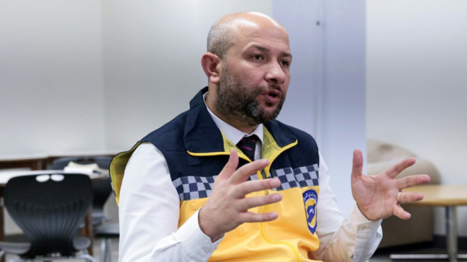 Jefe de los Cascos Blancos sirios "sue&ntilde;a" con dejar de sacar cad&aacute;veres de los escombros