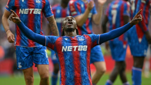 Crystal Palace surpreende Aston Villa (3-0) e vai &agrave; final da FA Cup