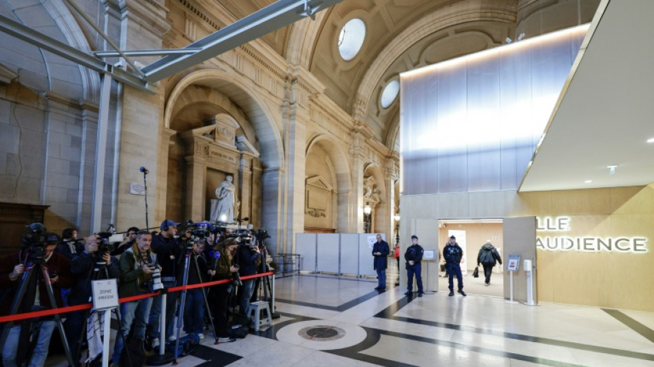 Ocho personas a juicio por la decapitaci&oacute;n de un profesor de secundaria en Francia en 2020