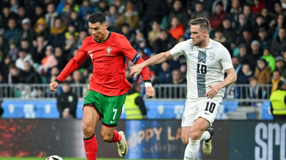 Com CR7, Portugal sofre contra Eslov&ecirc;nia sua 1&ordf; derrota sob o comando de Mart&iacute;nez