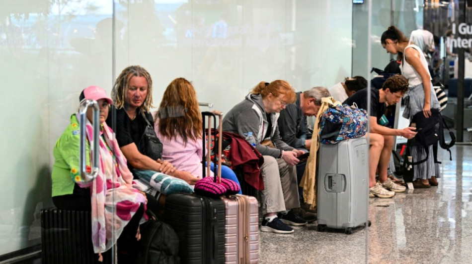 Cientos de pasajeros varados en Bali debido a la guerra en Oriente Medio