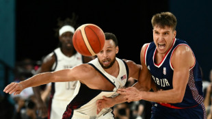 EUA vence S&eacute;rvia (95-91) e vai enfrentar Fran&ccedil;a na final do basquete masculino de Paris-2024
