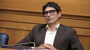 Fratoianni, Vendola è candidato, Decaro non si ritiri