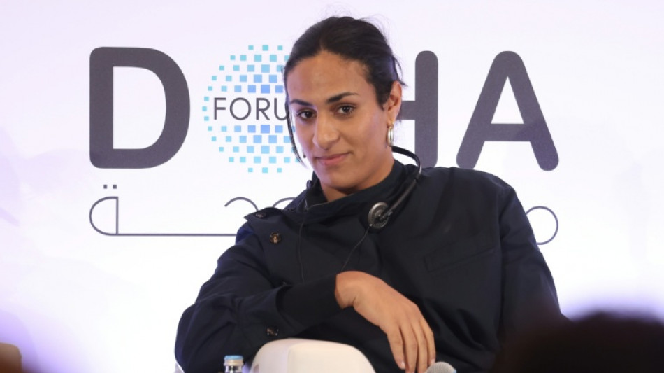 Boxeadora Imane Khelif abre batalha judicial contra testes de feminilidade