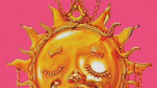 Anna pubblica il suo singolo per l'estate 30&deg;C