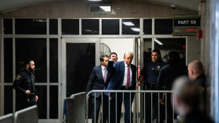 Polizia Ny, l'uomo che si &egrave; dato fuoco &egrave; in condizioni critiche