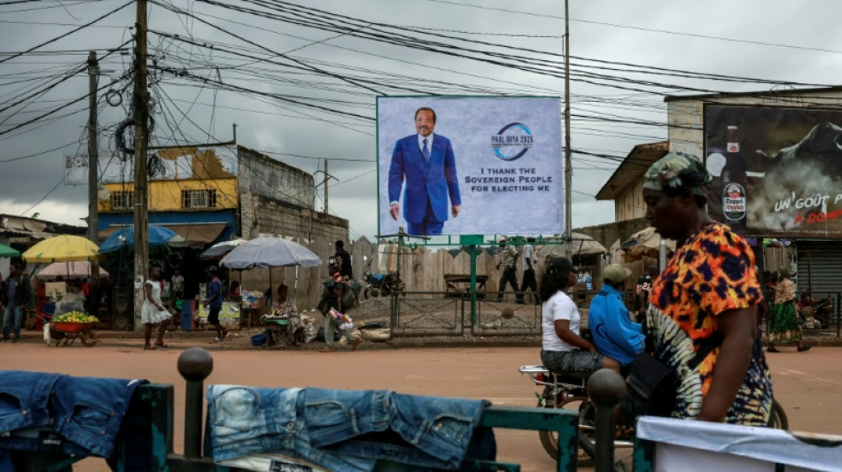 Présidentielle au Cameroun: le gouvernement admet des morts, l'UE déplore la "répression violente"