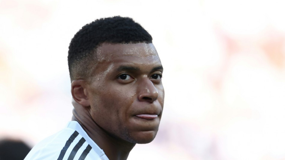 Real Madrid goleia Tirol (4-0) em &uacute;nico amistoso de pr&eacute;-temporada