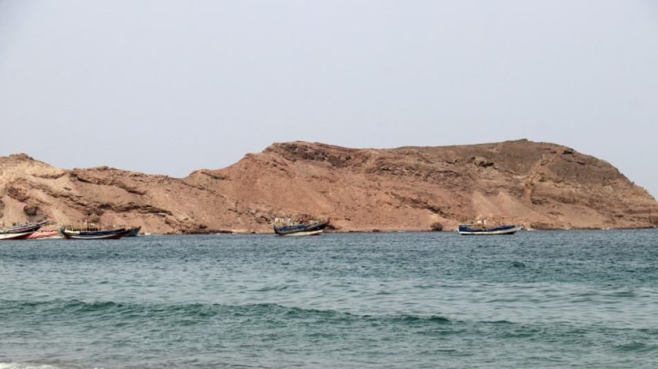 Gobierno yemen&iacute; afirma que cuatro personas murieron en un ataque hut&iacute; contra un buque en el mar Rojo