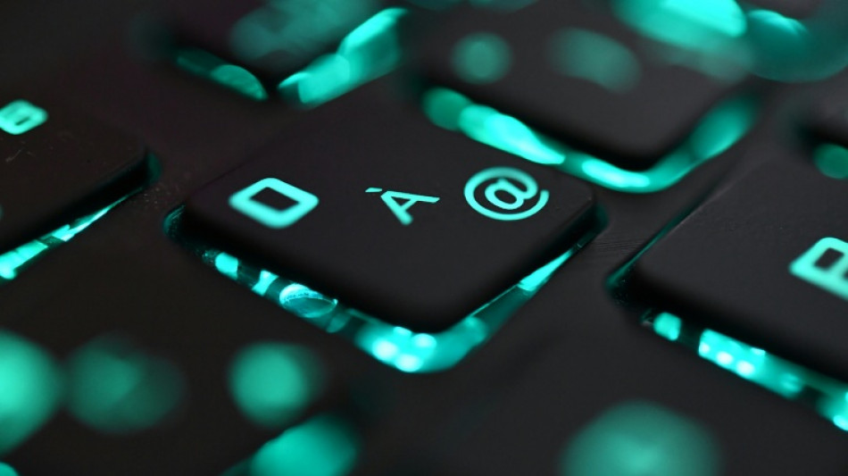 Datenklau mit Fakeshops in Internet: Haftstrafen f&uuml;r zwei M&auml;nner in Hannover