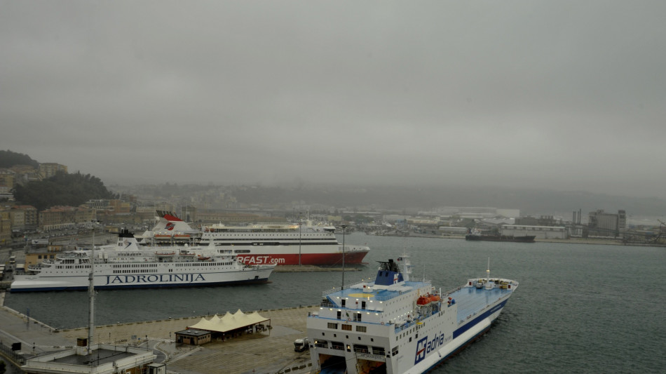 Traghetti pi&ugrave; inquinanti delle auto in Europa, Italia al top per Co2 nei viaggi