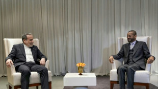 EUA e Ir&atilde; negociam na Su&iacute;&ccedil;a entre press&otilde;es militares e amea&ccedil;as