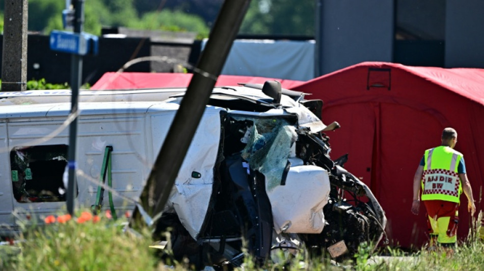 Mehrere Tote bei Kollision zwischen Zug und Schulbus in Belgien
