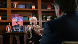 Isabel Allende compara los centros para migrantes en EEUU con "campos de concentraci&oacute;n"