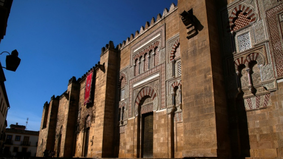 Histórica mesquita espanhola de Córdoba reabre após incêndio