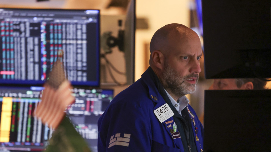 Wall Street in negativo fra i timori per la spesa Ia, Microsoft -11%