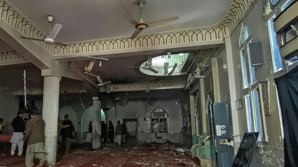 Al menos 30 muertos en un atentado en una mezquita de Peshawar, en el noroeste de Pakist&aacute;n