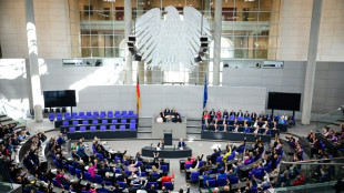 Bundestag k&ouml;nnte Anfang Juni &uuml;ber Aussetzung von Di&auml;tenerh&ouml;hung beraten