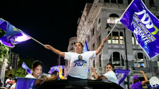 Noboa, ante el desaf&iacute;o de apaciguar un Ecuador desangrado y dividido