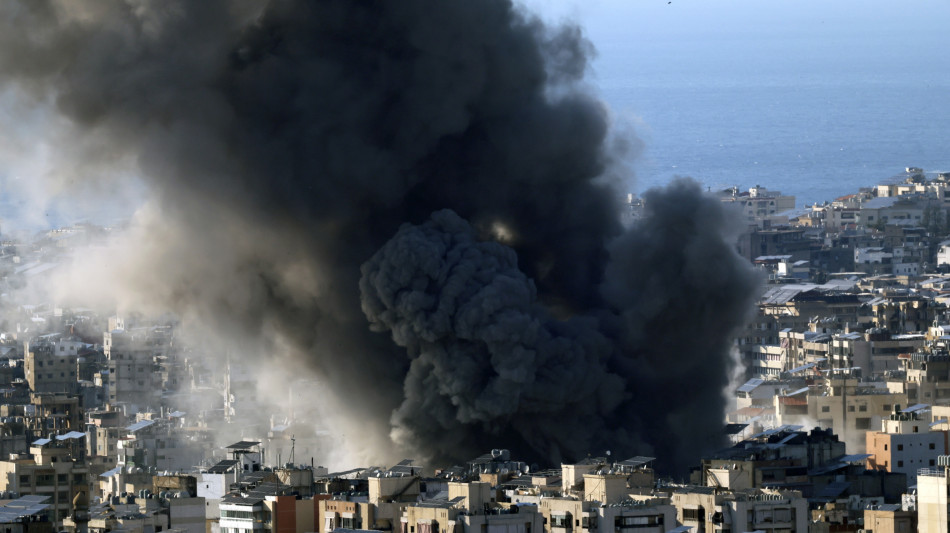 Esercito israeliano entra in Libano via terra