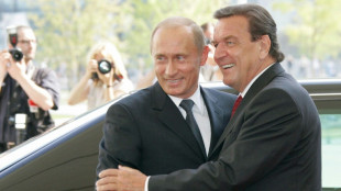 Putin empf&auml;ngt Schr&ouml;der in Moskau - Keine Angaben zu Inhalt von Vier-Augen-Gespr&auml;ch