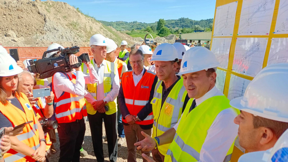 Asti-Cuneo: Cirio, 'l'autostrada apre entro fine anno'