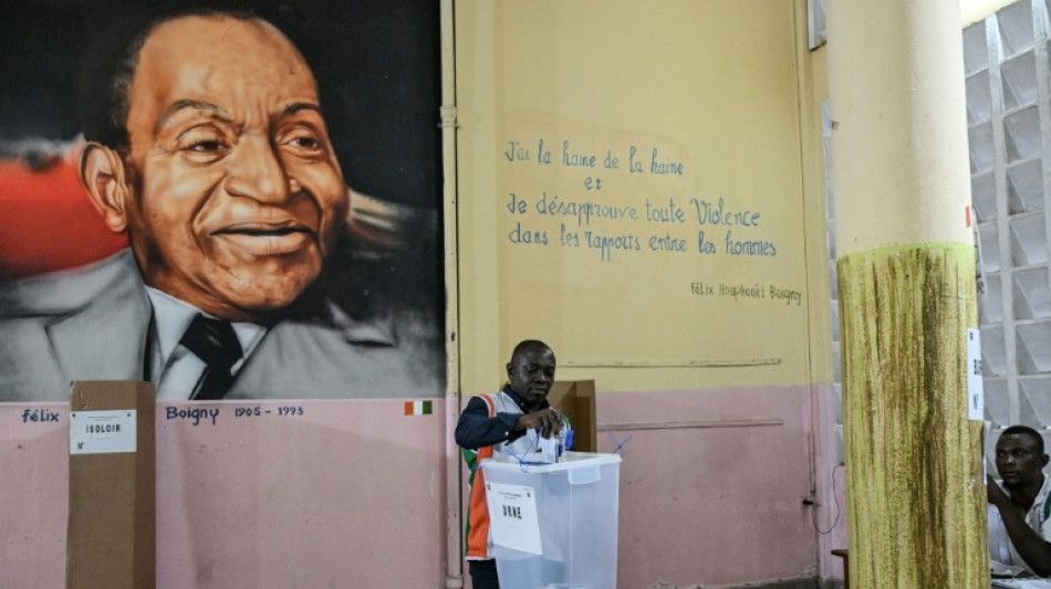 Présidentielle ivoirienne: résultats finaux attendus lundi, Ouattara vers un score écrasant 