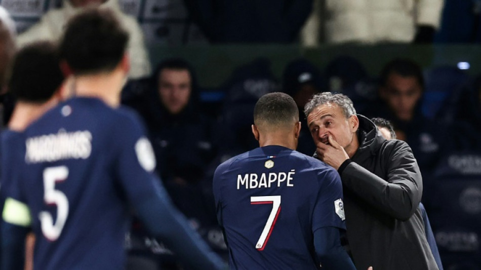 PSG fecha 2023 com vit&oacute;ria sobre o Metz (3-1) e dois gols de Mbapp&eacute;