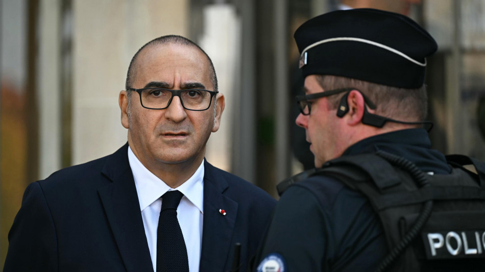 Ministro Interno, 'gioielli rubati al Louvre inestimabili'