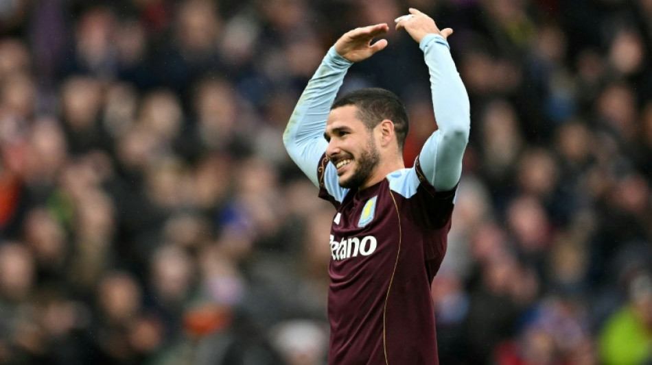 Buend&iacute;a tumba al Arsenal y relanza la carrera por la Premier League