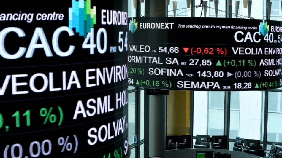 La Bourse de Paris profite de la chute des prix du p&eacute;trole