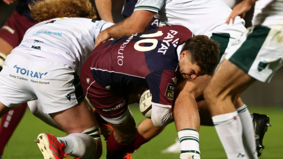 Pau eclipse returning Jalibert to take Top 14 lead