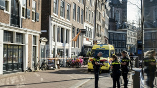 Ataque com arma branca deixa cinco feridos, dois em estado grave, em Amsterdã