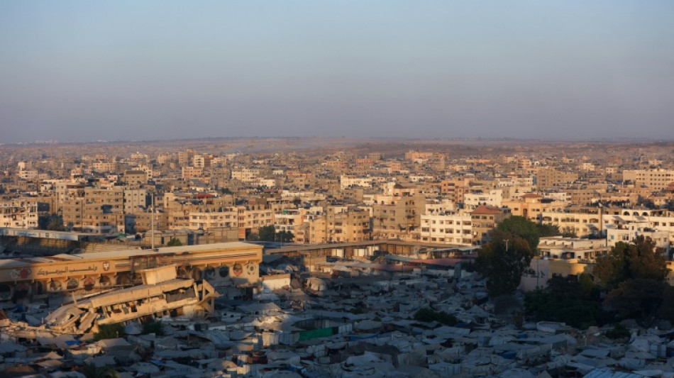 Mediante SMS que invitan a un café, Hamás organiza citas para pagar los salarios en Gaza