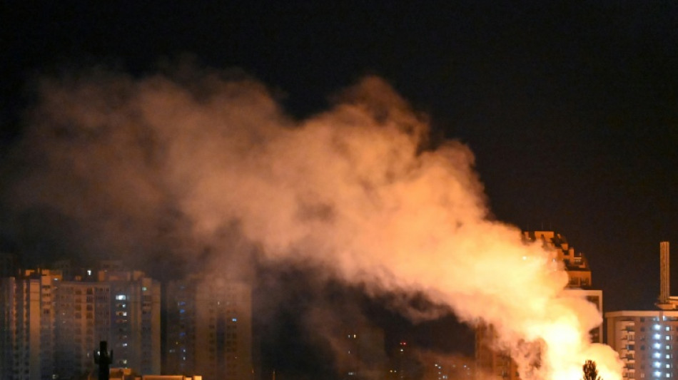 Mehrere Explosionen in Kiew - Mindestens ein Brand ausgebrochen