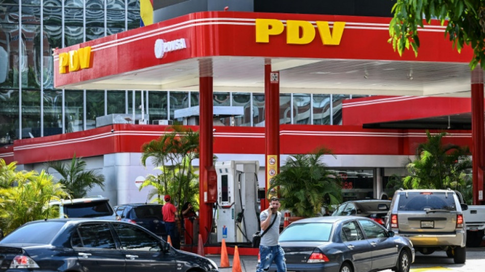 Venezuela inyecta petrod&oacute;lares en su econom&iacute;a con el dif&iacute;cil plan de bajar los precios
