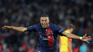 Mbapp&eacute; faz 2, e PSG vence primeira no Campeonato Franc&ecirc;s