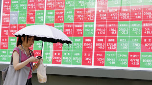 Borsa: Asia contrastata, l'Europa è prevista fiacca