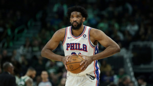 Embiid vai desfalcar 76ers no resto da temporada por les&atilde;o no joelho