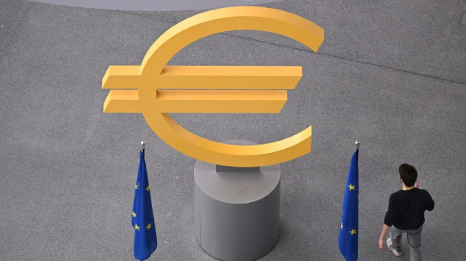 France political crisis looms over ECB meeting