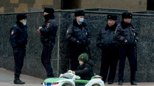 J&oacute;venes rusos "sin futuro" de Rostov del Don protestan con miedo contra la guerra