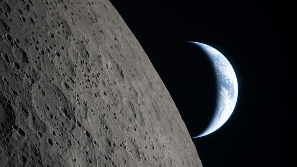Encore sonn&eacute;s par la Lune, les astronautes d'Art&eacute;mis n'en reviennent toujours pas
