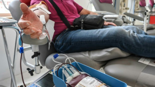 Blutspenden bundesweit knapp: Erk&auml;ltungswelle und Winterwetter verknappen Angebot