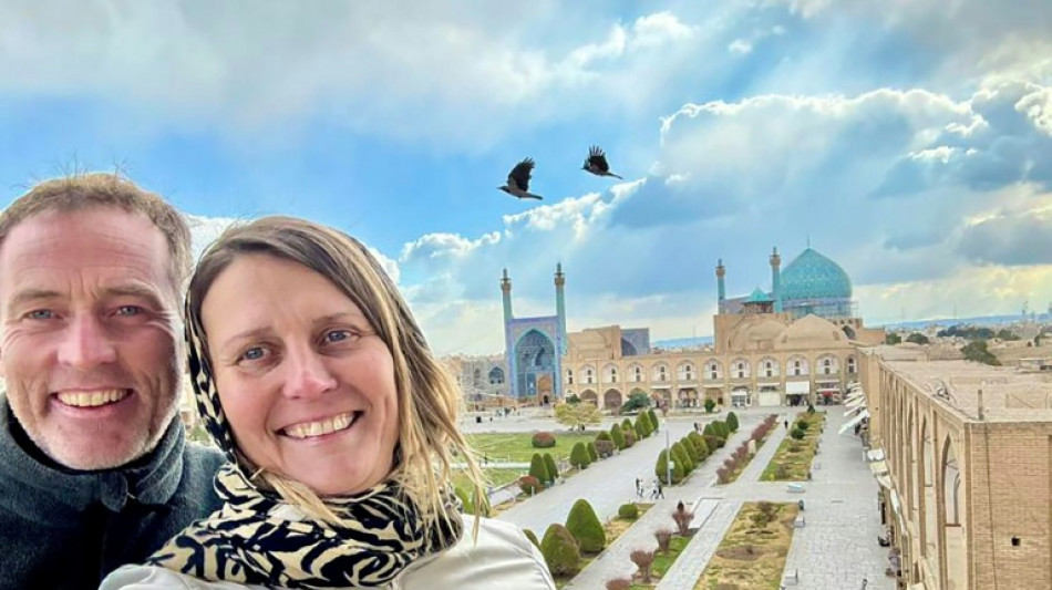 Una pareja brit&aacute;nica detenida en Ir&aacute;n fue condenada a 10 a&ntilde;os de prisi&oacute;n, denuncia su familia