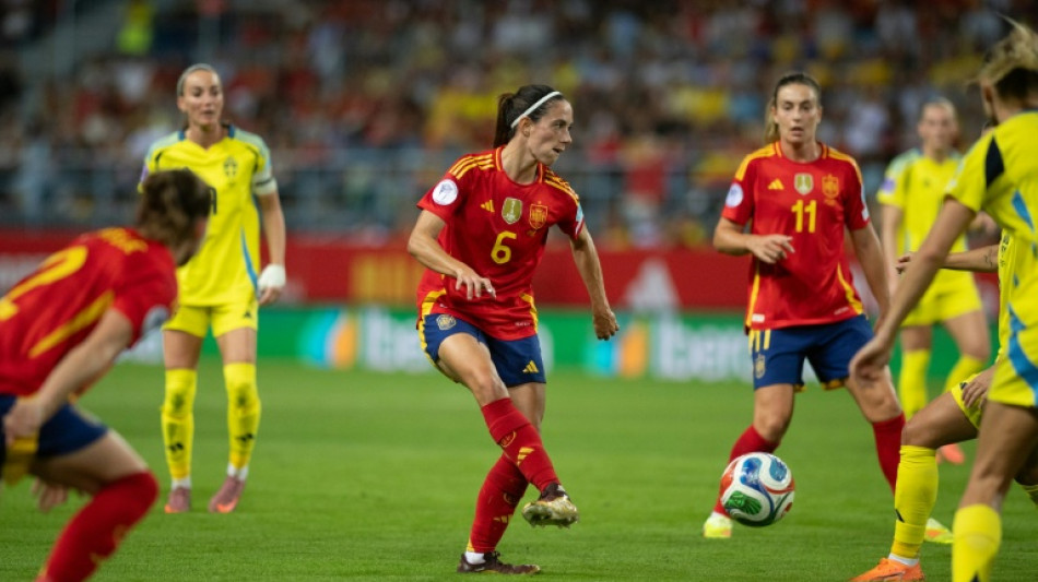 El Bar&ccedil;a anuncia que Aitana ser&aacute; operada el martes de una fractura del peron&eacute;