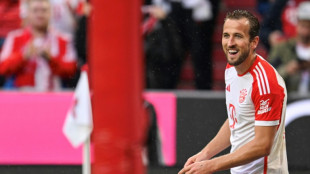 Com 2 de Kane, Bayern vence Augsburg no Campeonato Alem&atilde;o