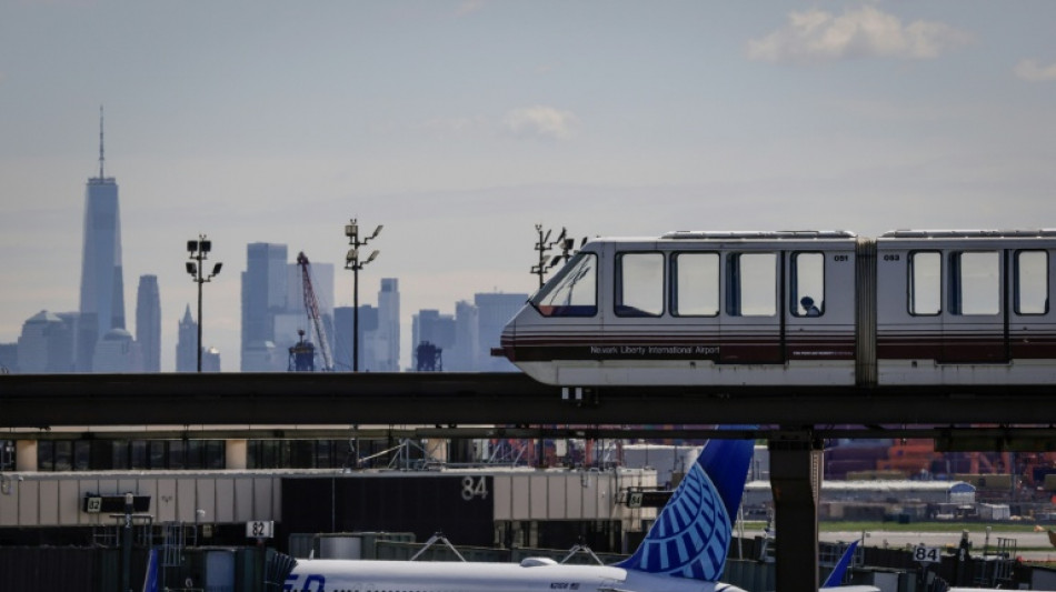 Nuevo corte de comunicaciones a&eacute;reas afecta al aeropuerto de Newark en EEUU