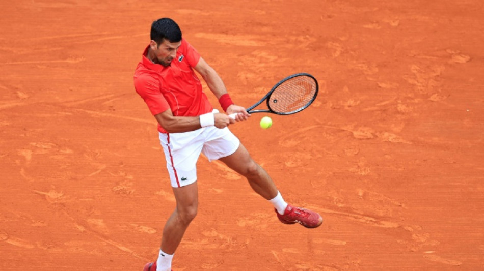 Djokovic estreia em Monte Carlo com vit&oacute;ria f&aacute;cil sobre Safiullin