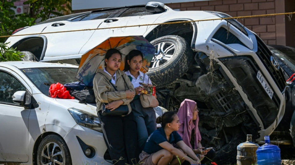 Philippines: secours suspendus &agrave; l'approche d'un autre typhon apr&egrave;s Kalmaegi