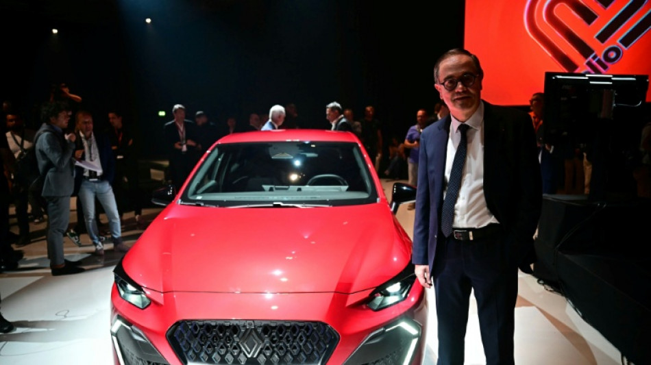 Renault mise sur l'&eacute;lectrique et l'hybride pour 2030 et acc&eacute;l&egrave;re &agrave; l'international